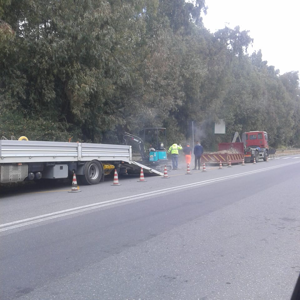 Nuove pensiline dei bus: provvedimenti viari in via Adolfo Celi e sulla Ss 114