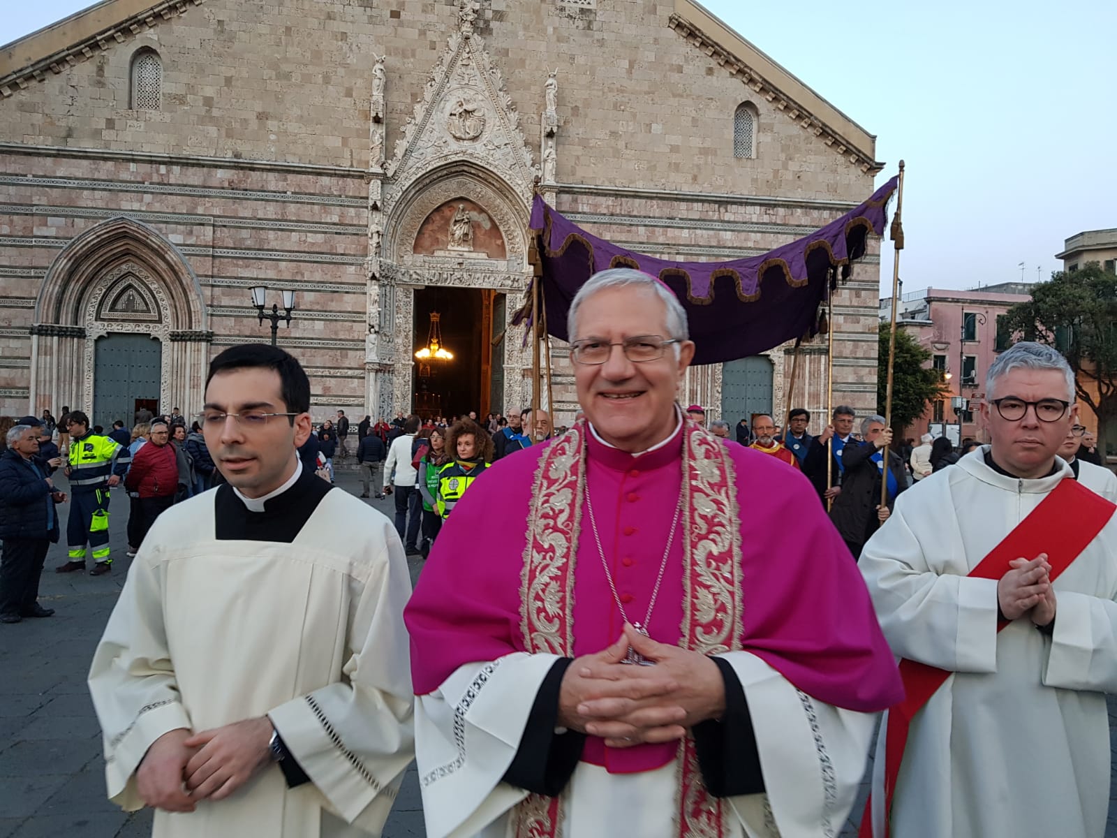 Coronavirus, la Chiesa si adegua alle disposizioni del Governo