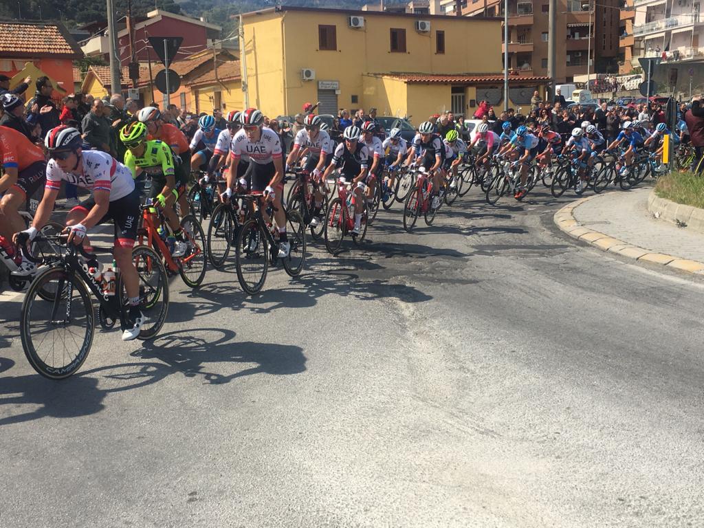 Giro di Sicilia: oggi la tappa Catania-Milazzo, traguardo volante a Messina