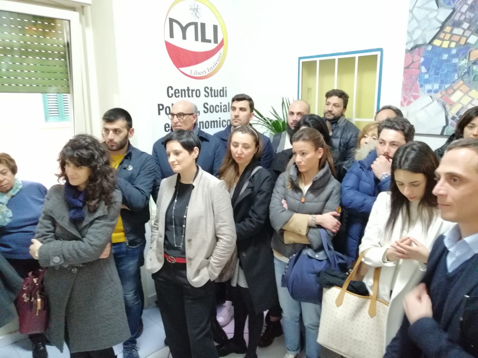 Movimento Liberi Insieme apre la nuova sede e si pone al fianco della gente: "Occorre dare risposte immediate"