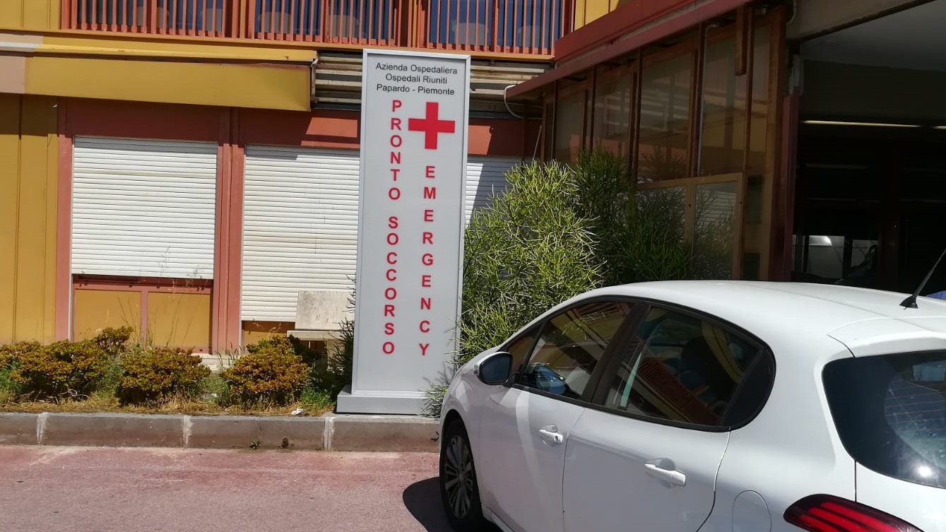 La Cisal-Csa dona al "Papardo" le visiere per il personale