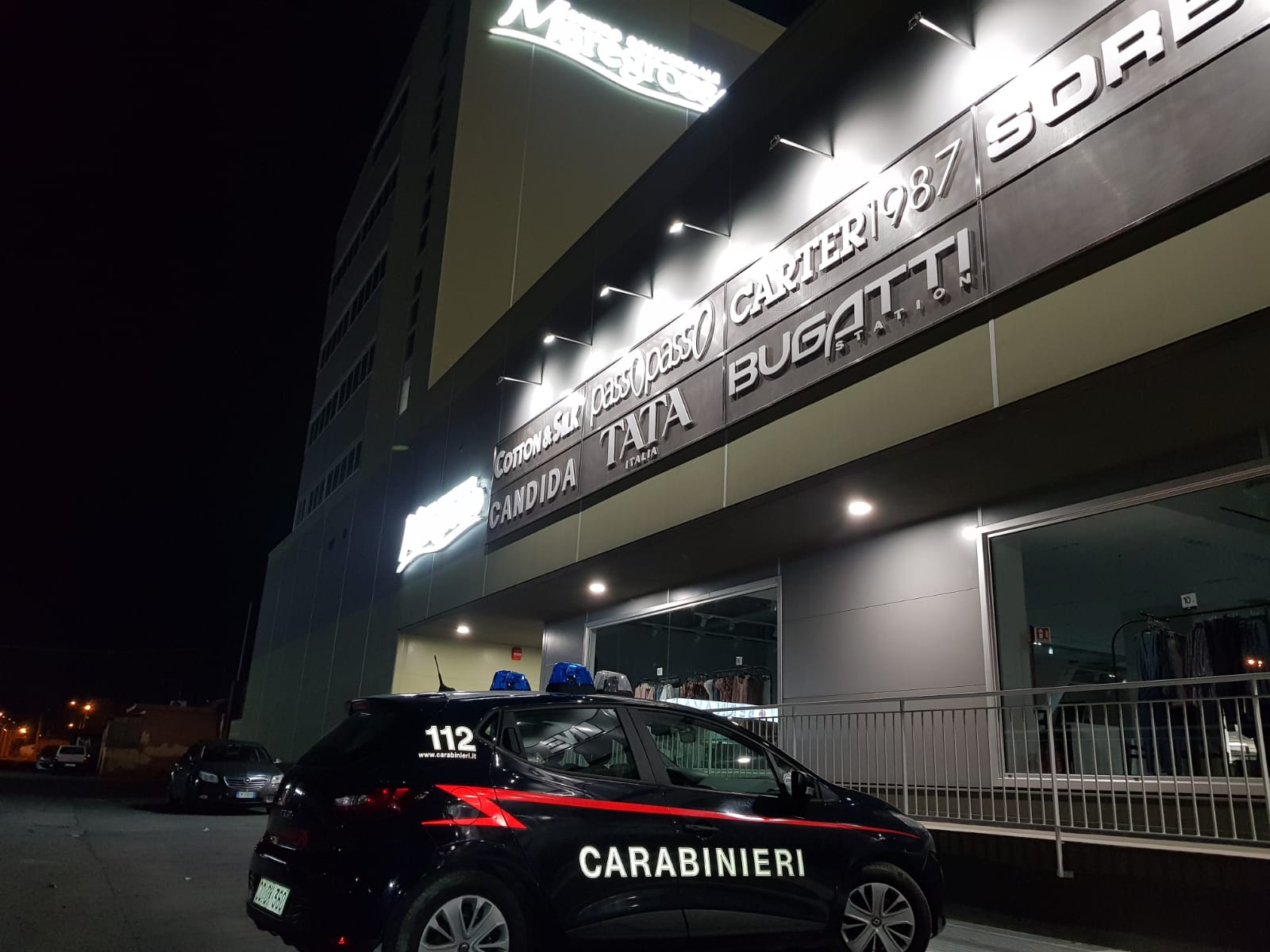 Sanguinosa rapina al Centro commerciale "Maregrosso"