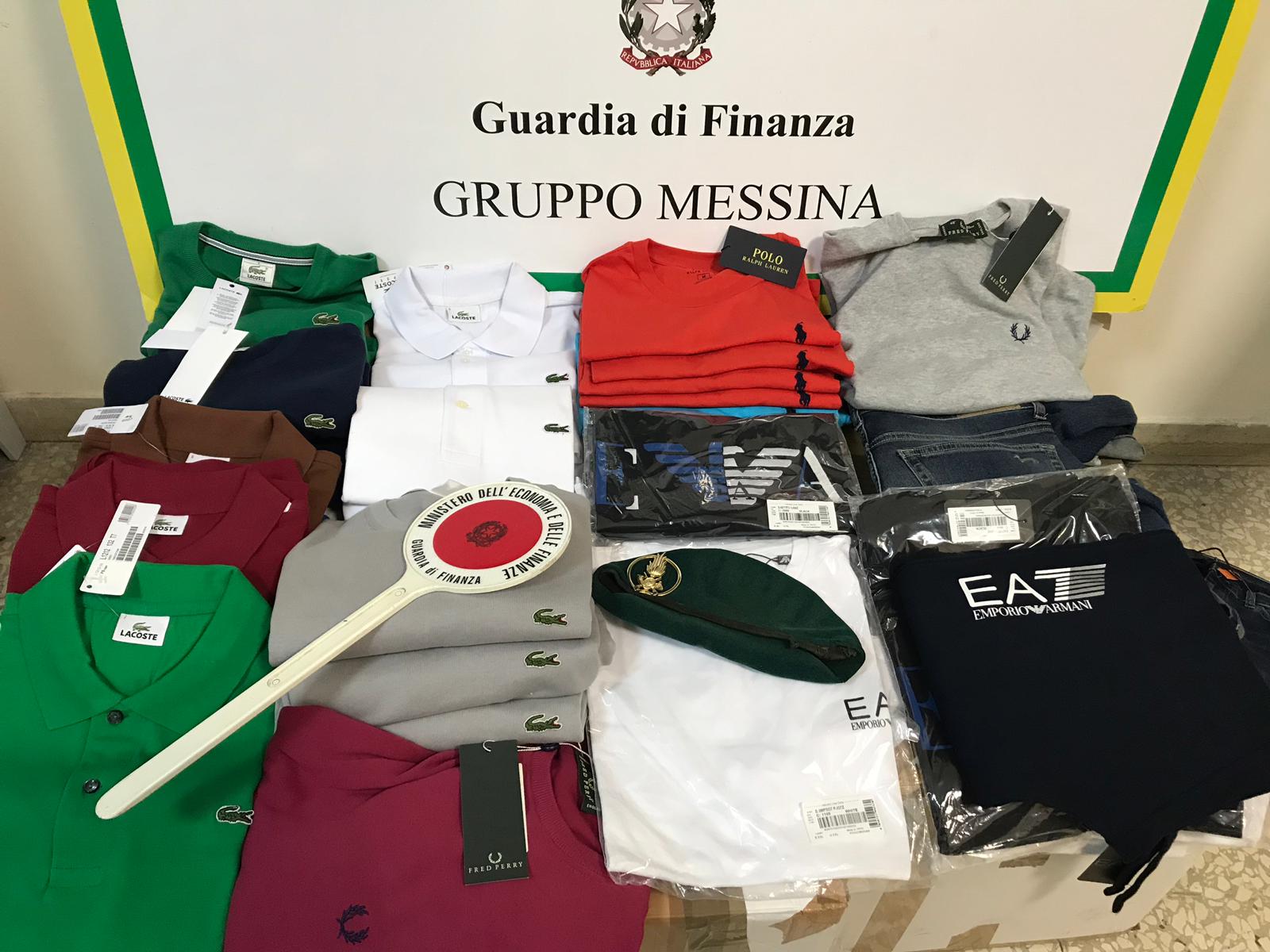 Abbigliamento contraffatto, sequestrati capi in negozi del centro