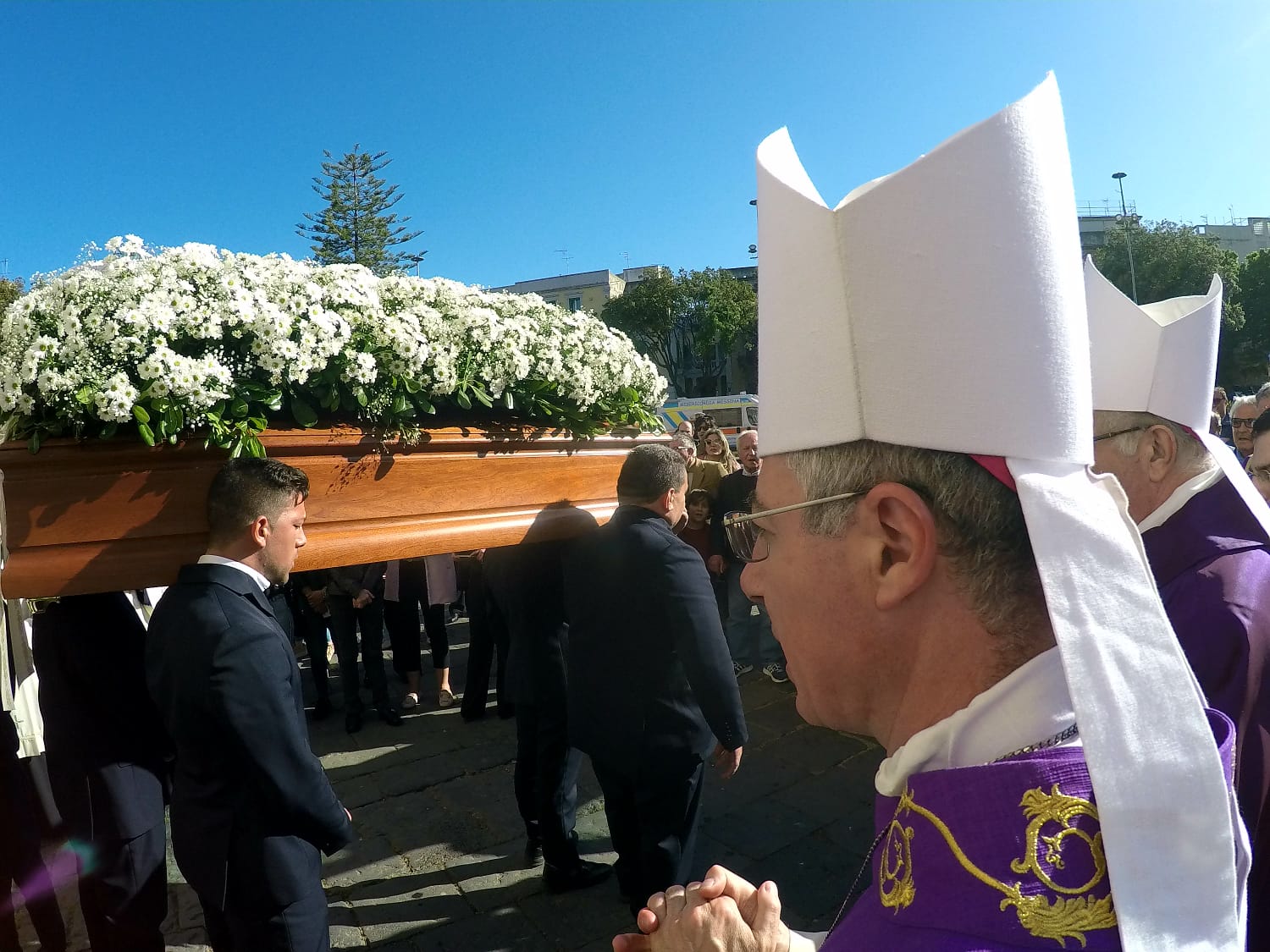Duomo gremito per l'ultimo saluto a Margherita
