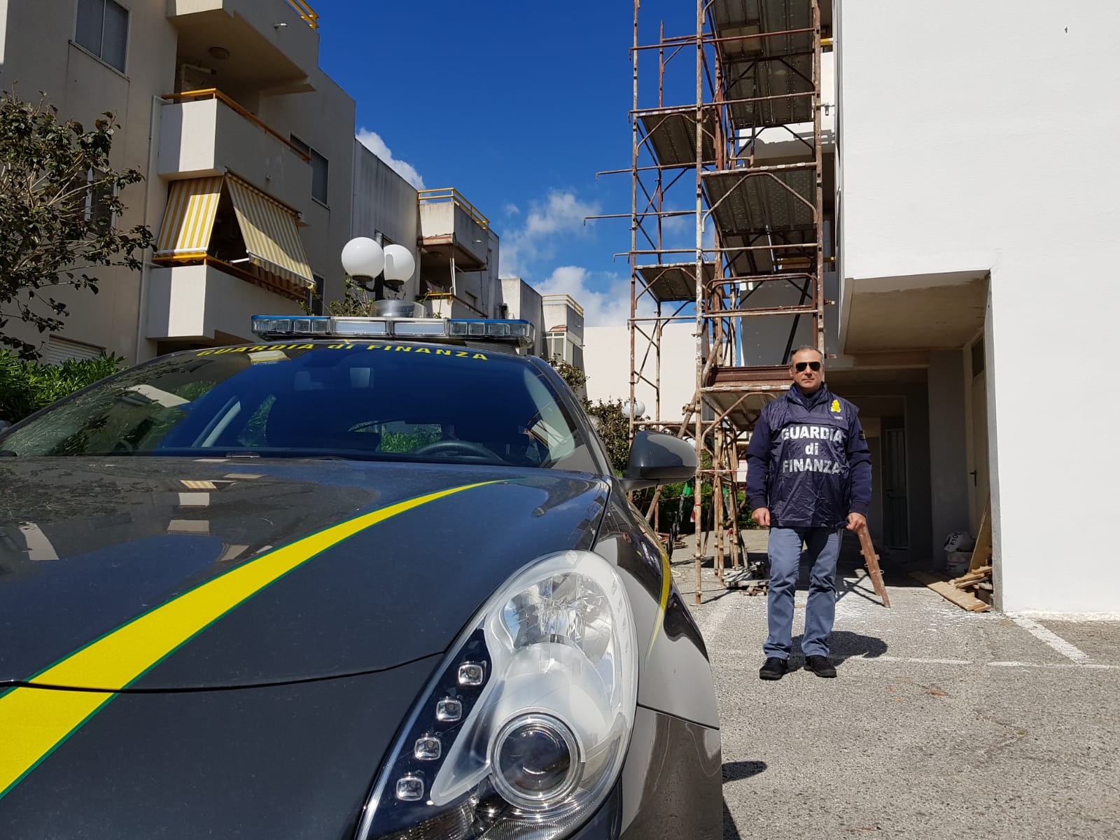 Operai a rischio vita nel cantiere: sequestrato