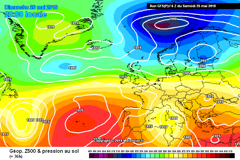 Meteo, domenica di forte scirocco