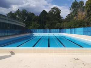 Piscina Villa Dante, denuncia di FdI: “Spogliatoi da rifare”