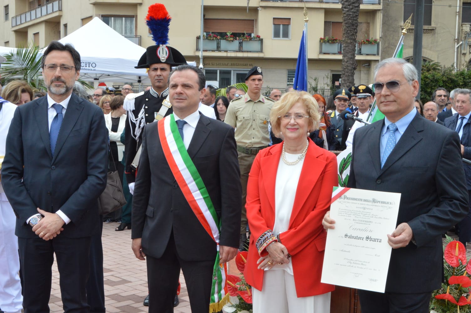 Ormai è scontro istituzionale sindaco-prefetto