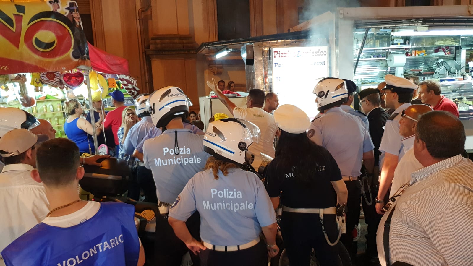 Festa S. Antonio, tensione con un ambulante sorpreso mentre usava una bombola a gas