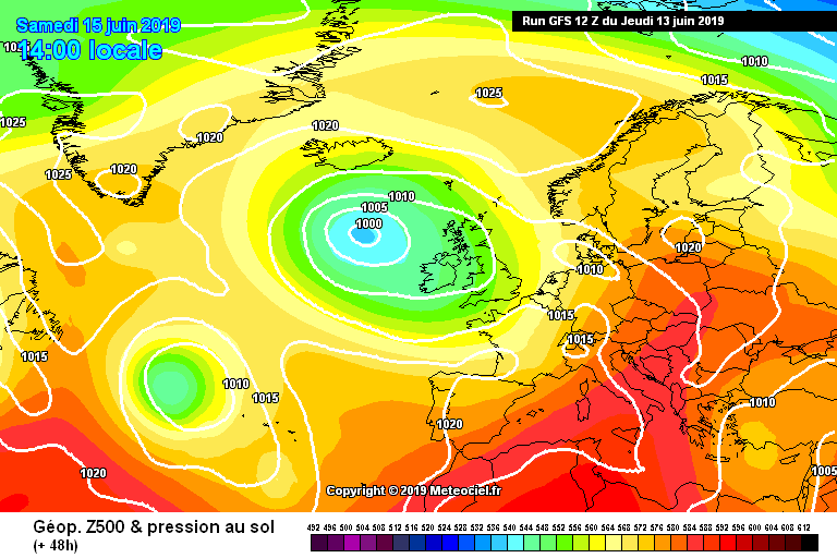 Fine settimane estivo e moderatamente caldo