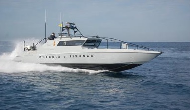 Riciclaggio, sequestrati immobili alle Eolie dalla Gdf