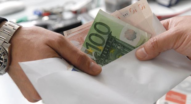 Presunte tangenti alla Regione, arrestati gli Arata e i Nicastri