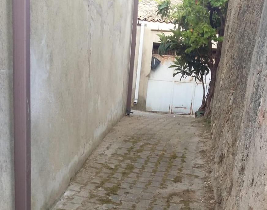 Massa San Giorgio, ripulita dalla MessinaServizi contrada Badia