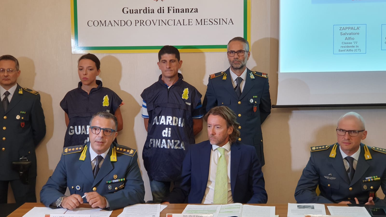 Traffico di cocaina tra il Sud America e la Sicilia: arrestata banda di narcotrafficanti