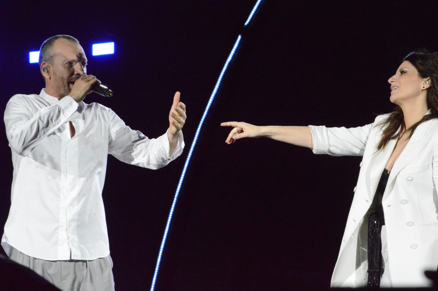 Laura e Biagio, concerto maestoso in un San Filippo tutto esaurito