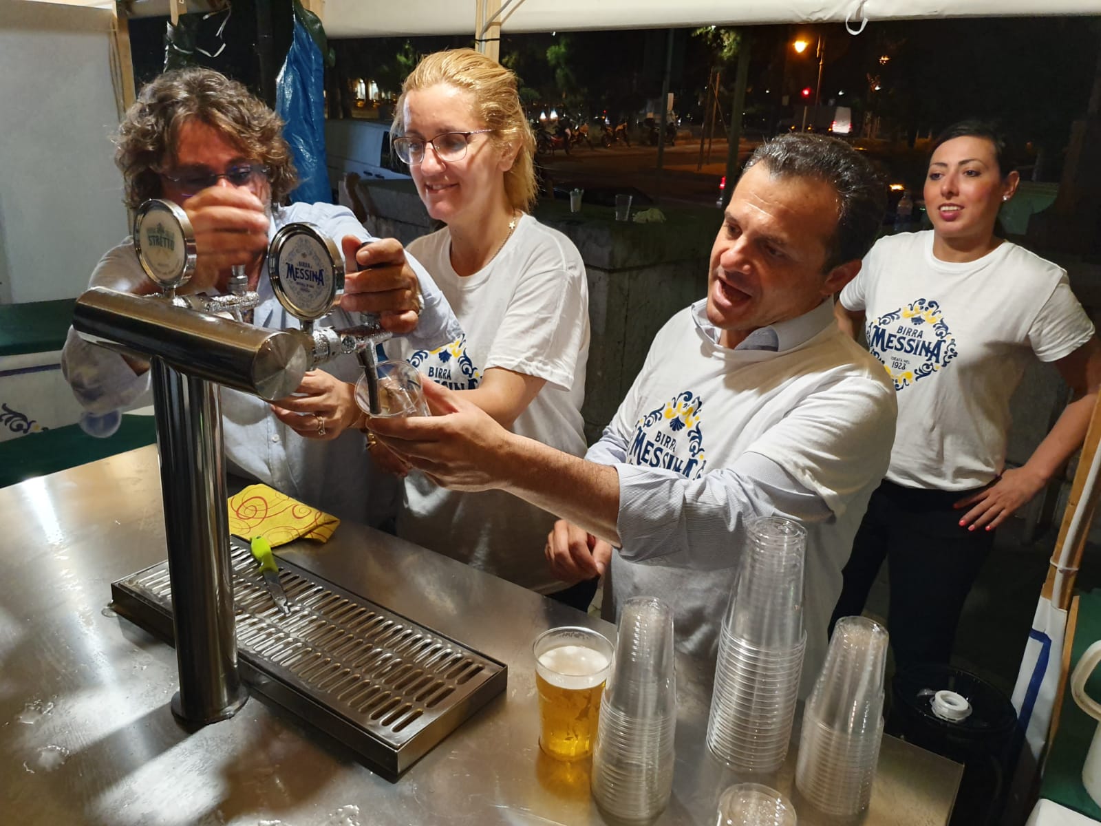 Passeggiata a Mare, la festa della birra è qui. I messinesi ripopolano uno spazio incantevole