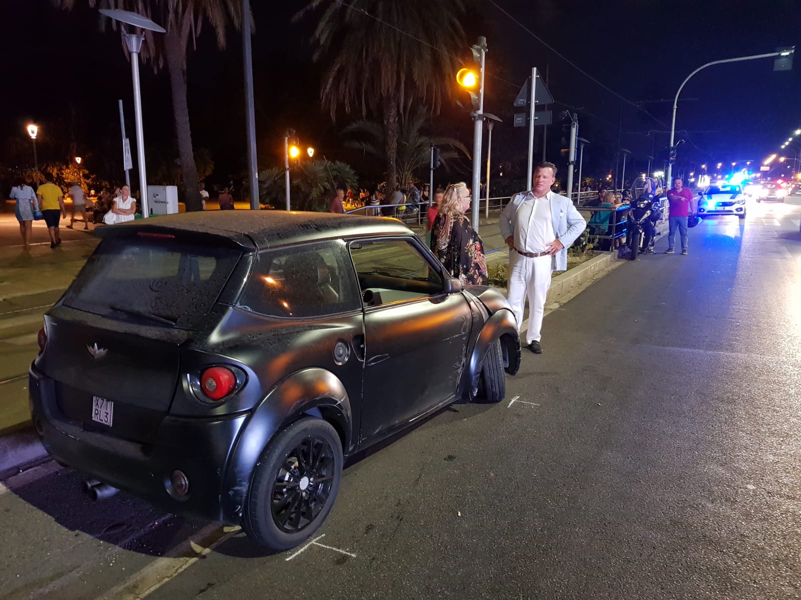 Viale della Libertà: scontro mini car-Tir