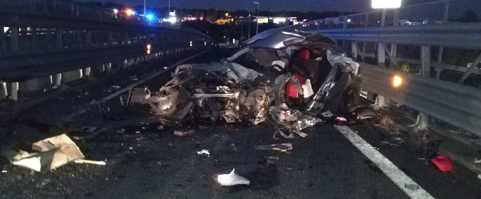 Schianto sull'Asse dei servizi a Catania: un morto e sette feriti