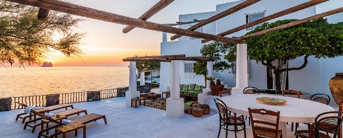 Stromboli, D&G mettono in vendita la lussuosa dimora