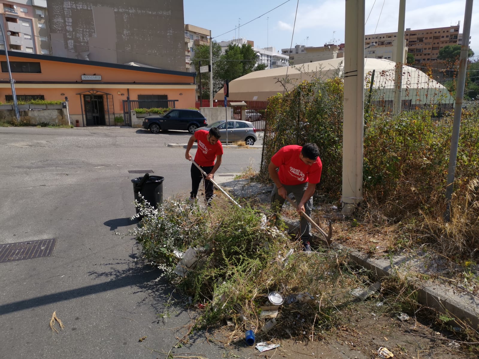 “Diamo un taglio, mettiamo la 5^”: la V scende in campo per curare il territorio