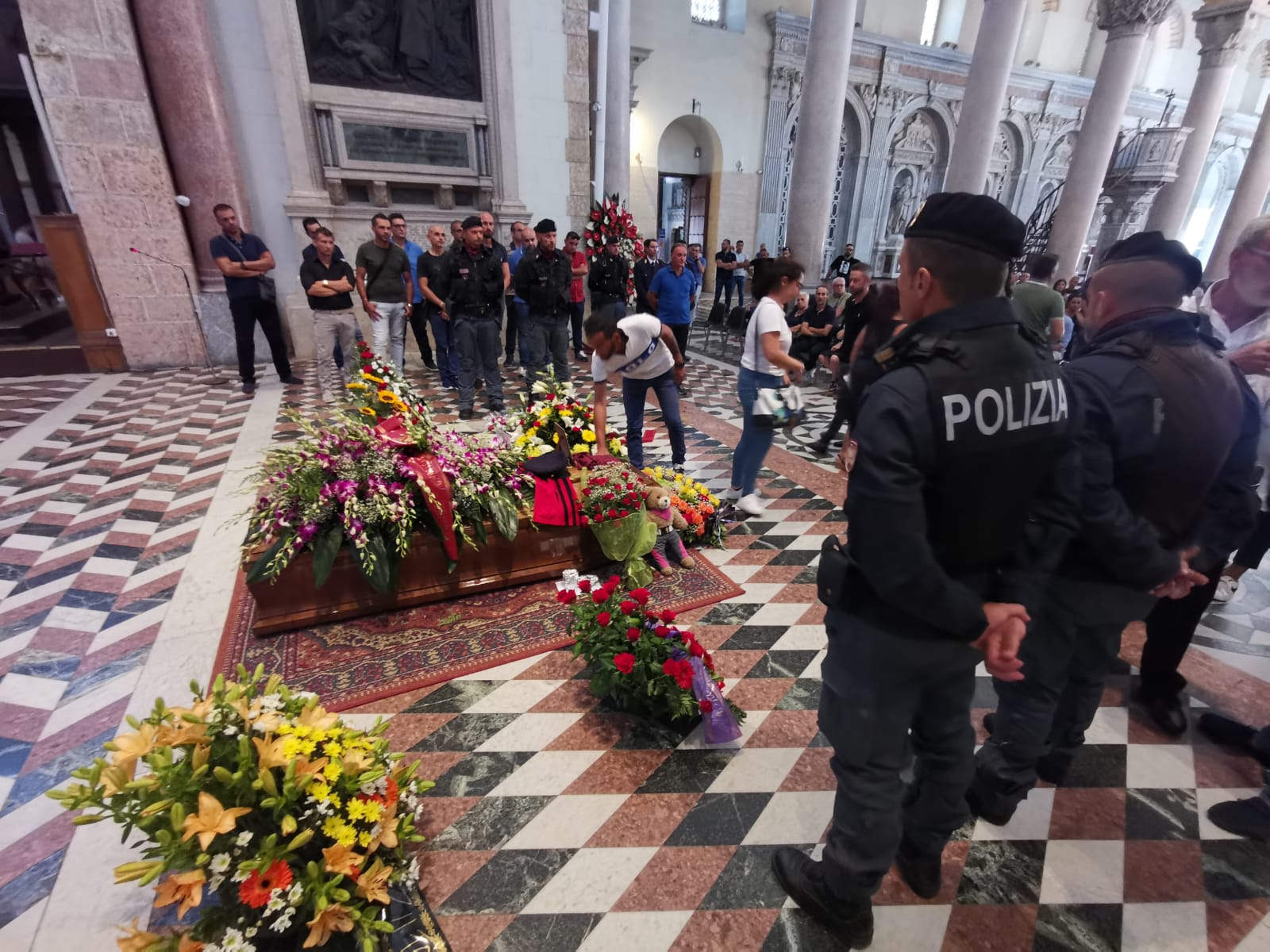 Messina e Reggio insieme per l'ultimo saluto a Salvatore