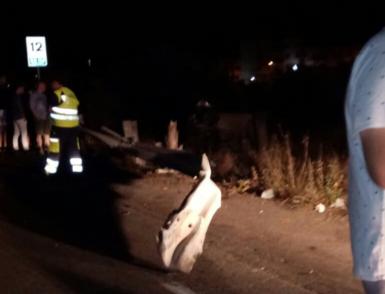 Santa Margherita: sfonda guardrail e finisce nella scarpata