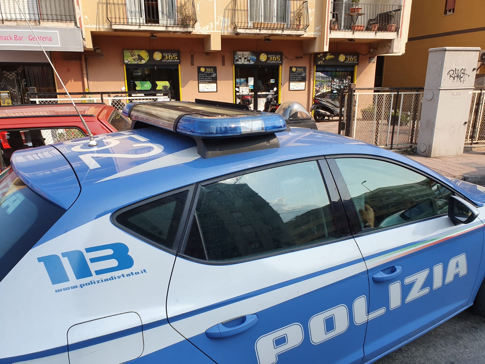 Pistunina, rapinato un centro scommesse