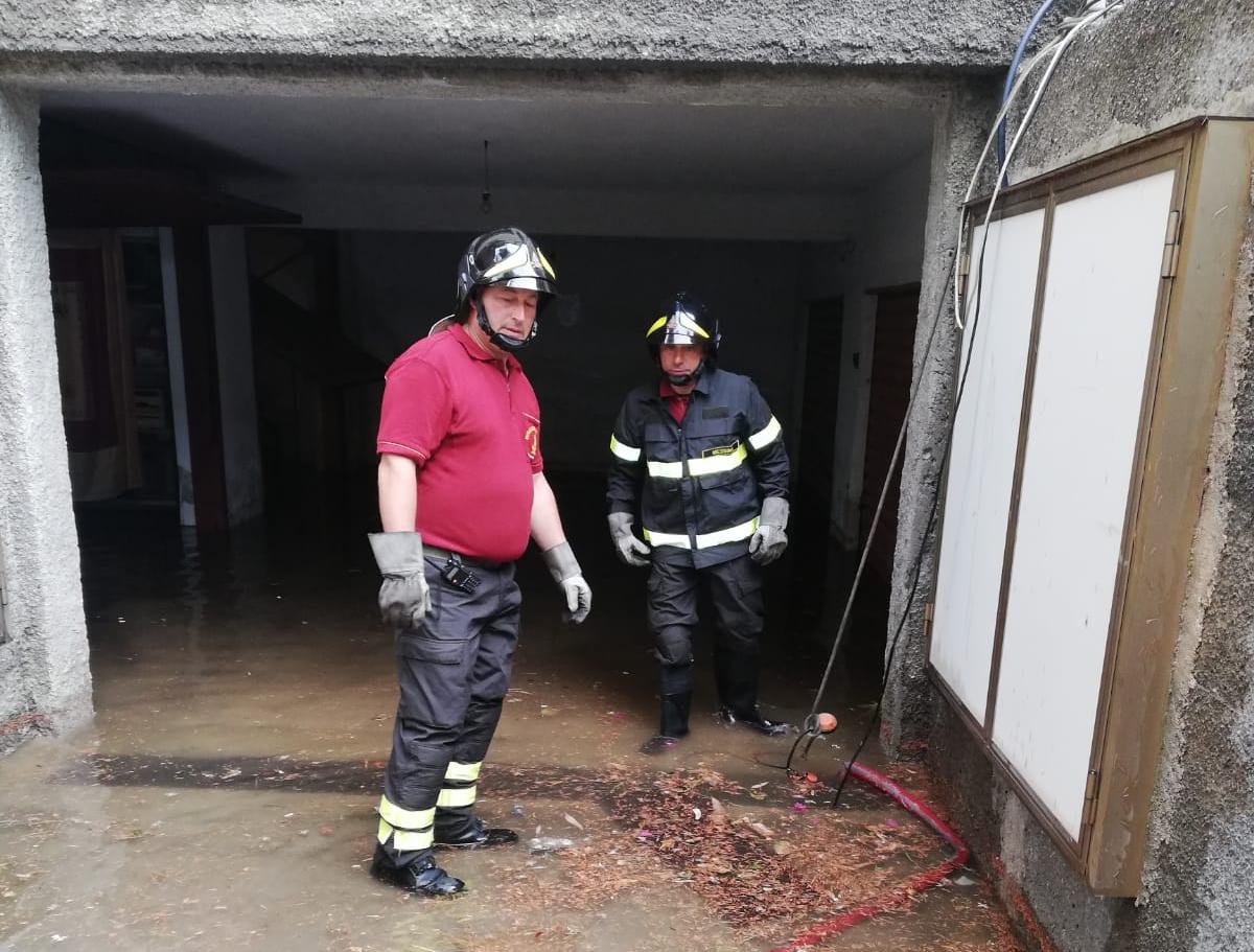 Bomba d'acqua tra Capo d'Orlando e Patti, pioggia record a Naso