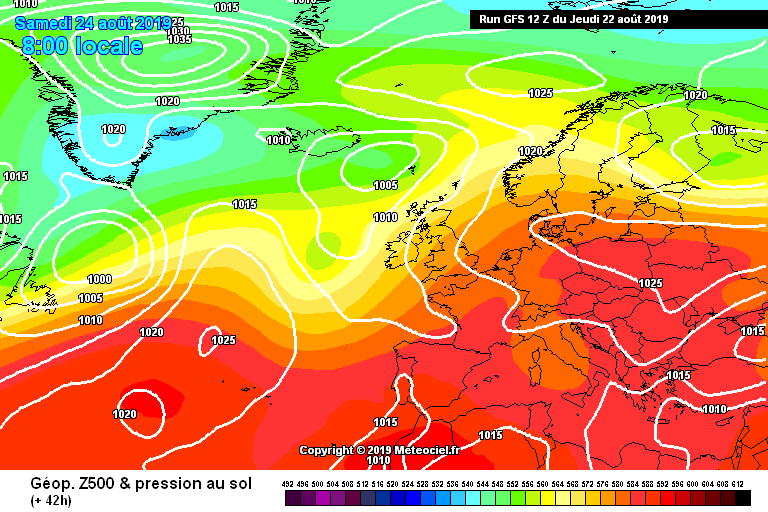 Meteo, fine settimana con afa e qualche rovescio sui rilievi