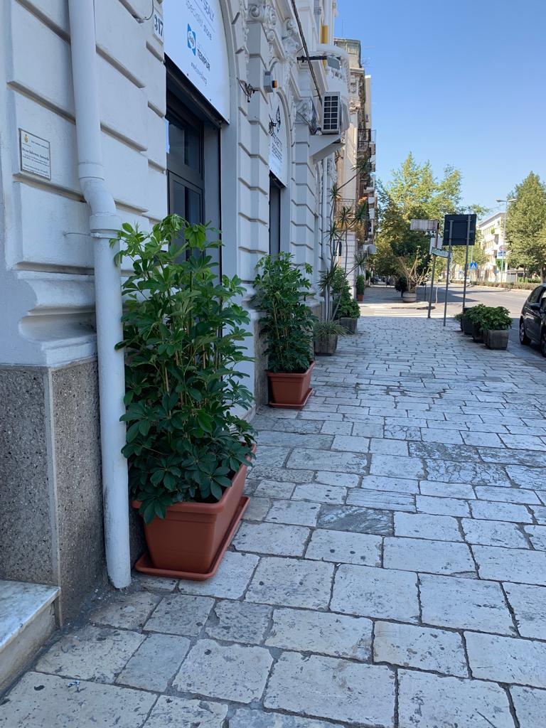 Via Garibaldi, lavori di ripristino della pavimentazione