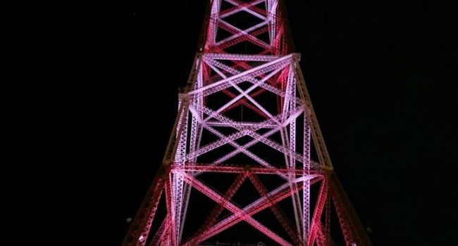 Torre Faro, il fascino del pilone illuminato