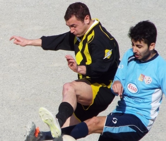 L'Itàla tessera gli attaccanti Mento e Pagano