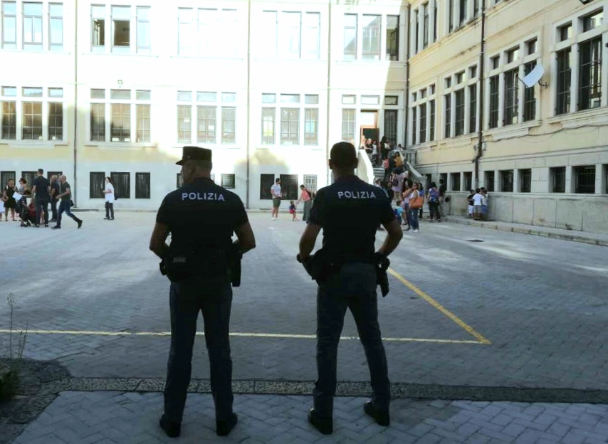 Incidente a scuola, operaio in fin di vita