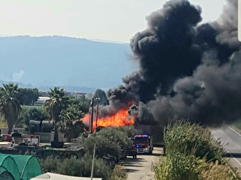 Terme Vigliatore, bobine elettriche in fiamme