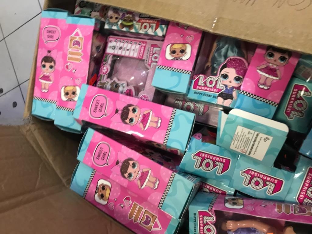 Maxi sequestro di giocattoli in un negozio