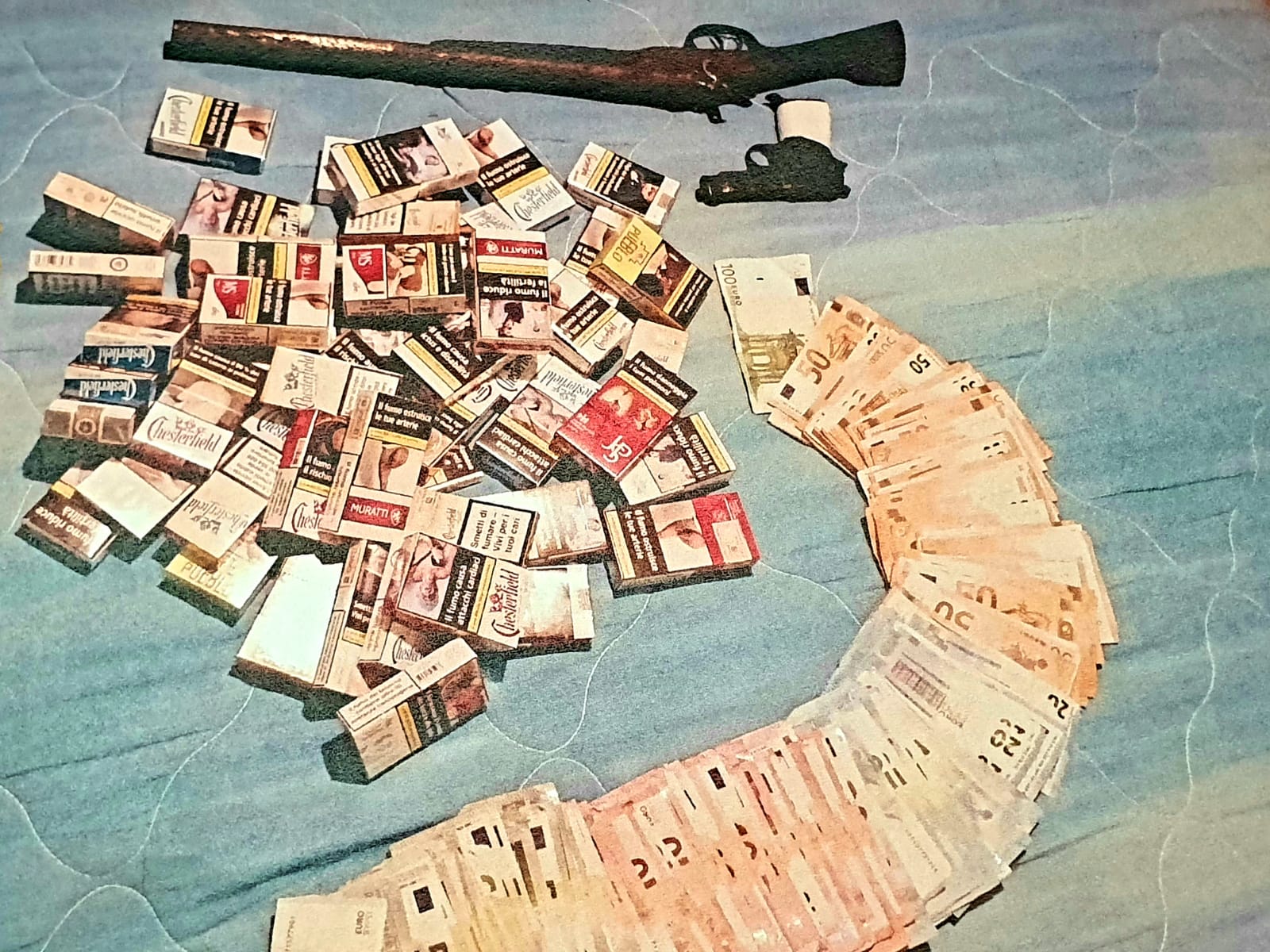 Colpo in tabaccheria: tre arresti. I NOMI