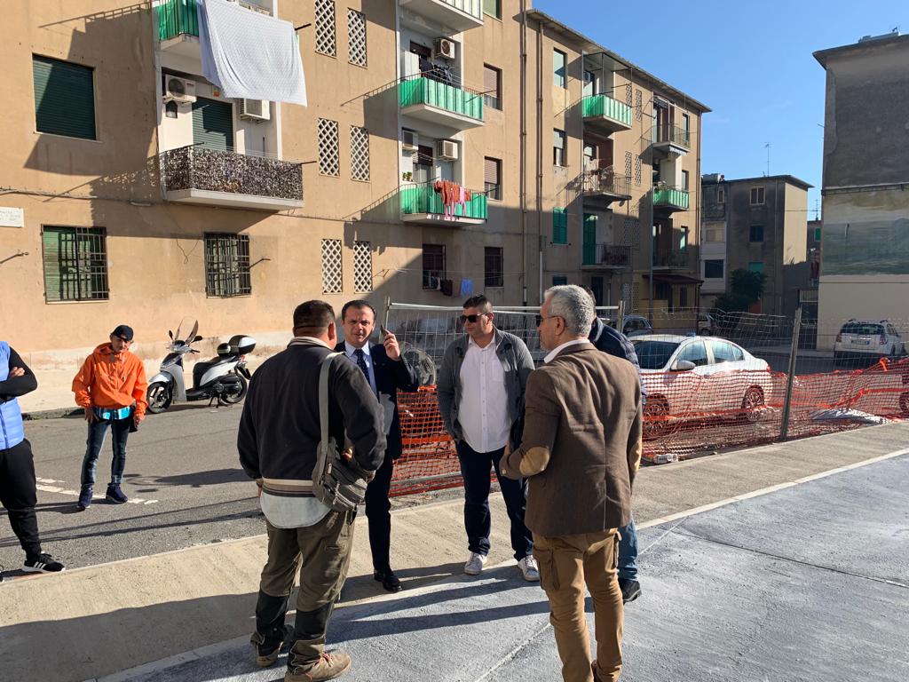 San Matteo, il sindaco si fionda nella piazzetta: "I lavori saranno completati"