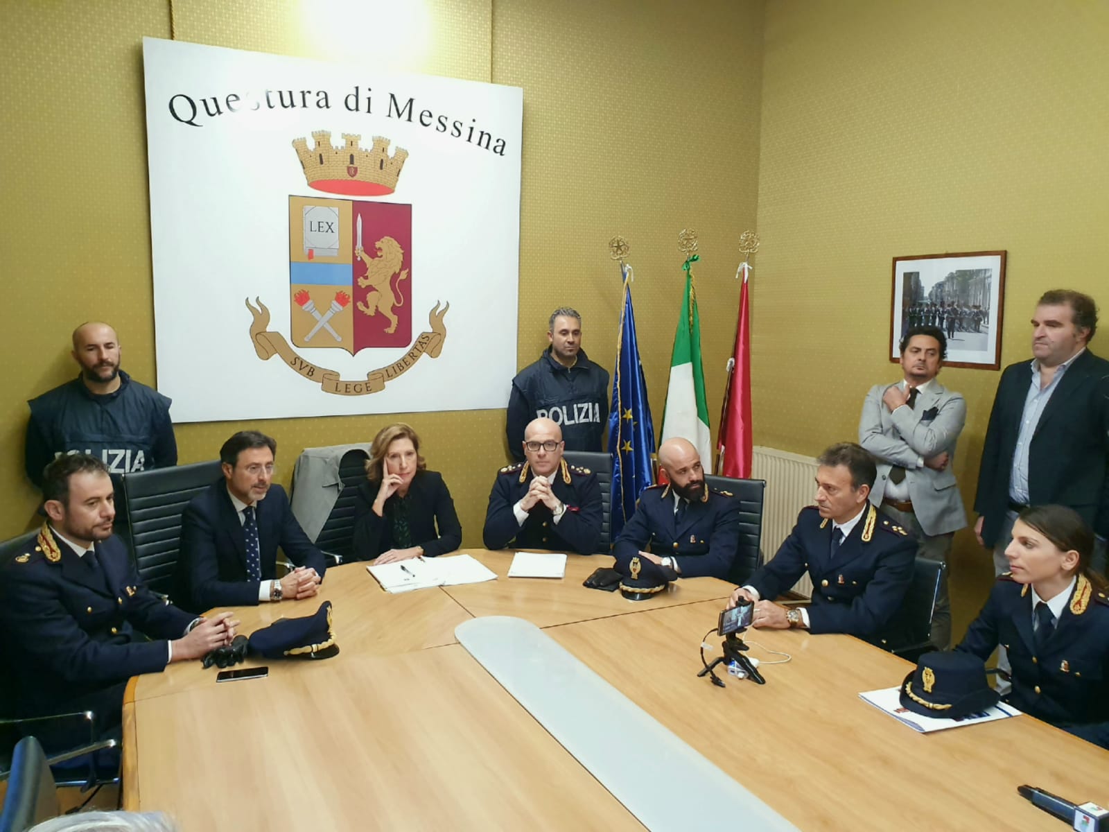 Operazione “Flower” :  retata della polizia