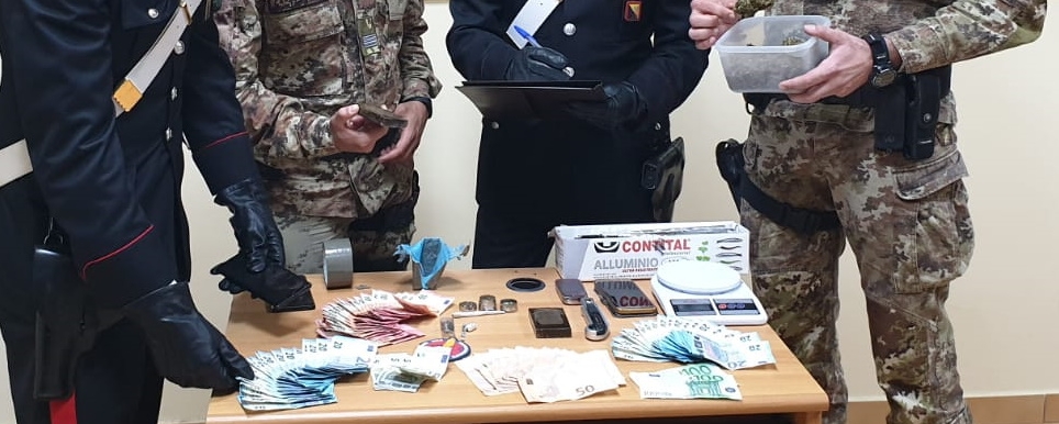 Taormina, baby spacciatore arrestato dai carabinieri