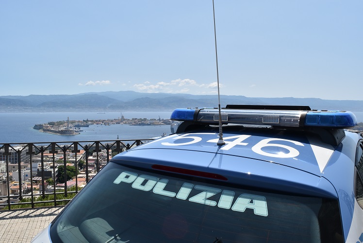 Fuori dal Comune di residenza e in possesso di cocaina: denunciato barcellonese