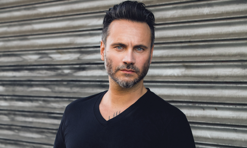 Conto alla rovescia per l'esibizione di Nek al Metropolitan