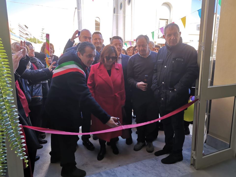 Riapre la scuola "Leopardi": era chiusa da 3 anni