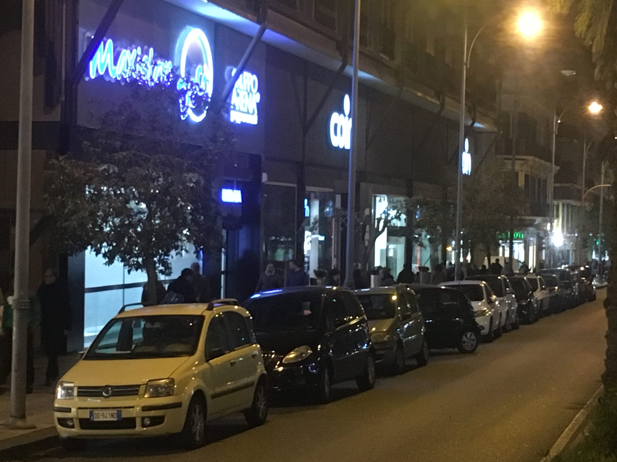 Viale San Martino: vigili urbani "latitanti", gli incivili fanno festa…