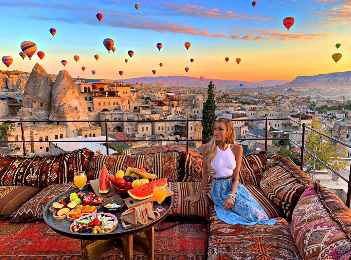 Una siciliana in giro per il mondo, il racconto dell'influencer Paola Pappa