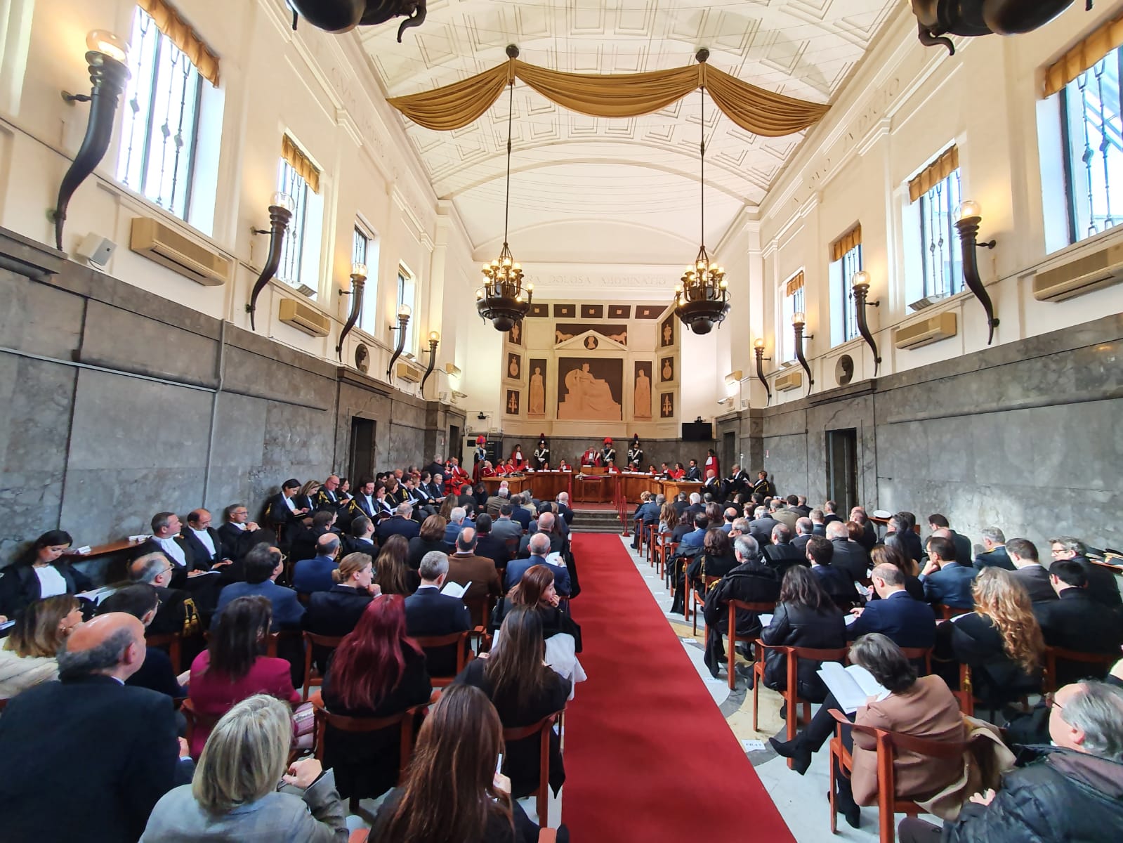 Salì su palco no Green pass, sospeso il giudice Giorgianni