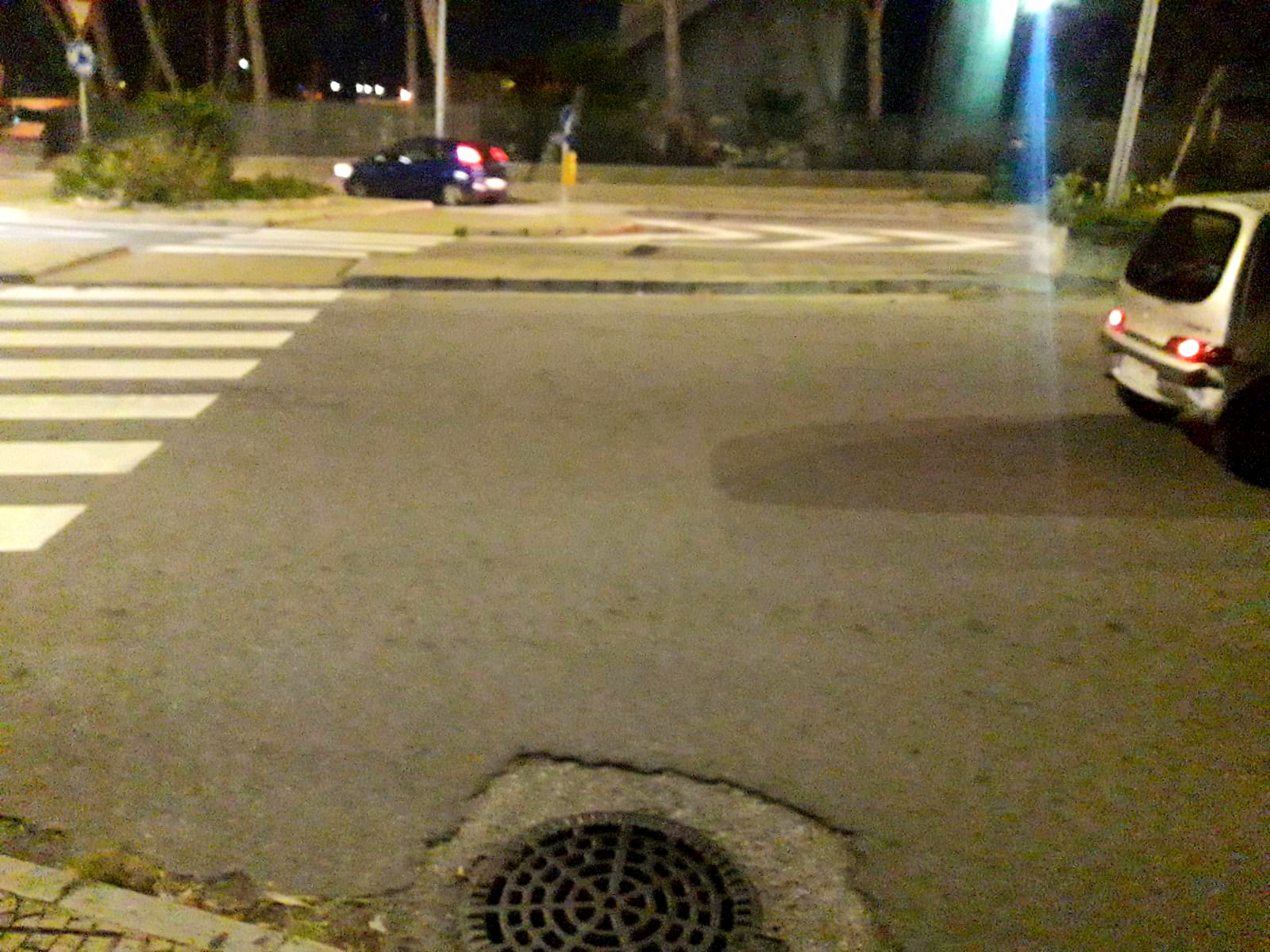 Viale Annunziata, 86enne investe pedone