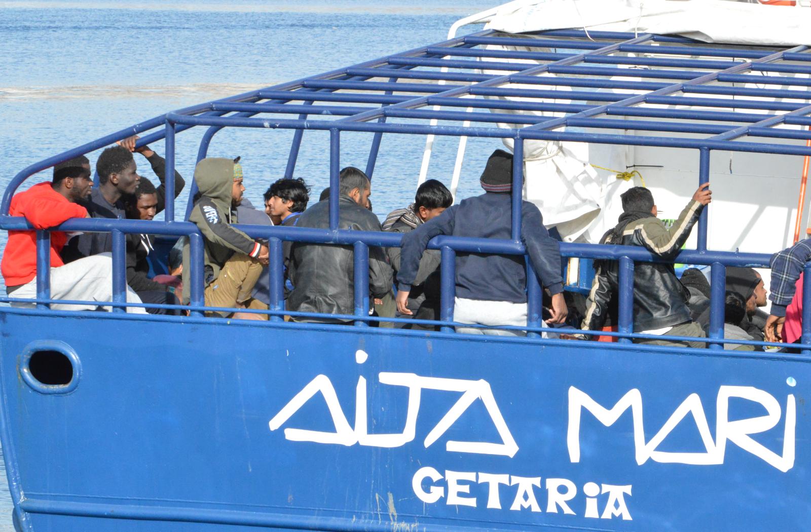 "Aita Mari" a Messina: sbarcati 158 migranti