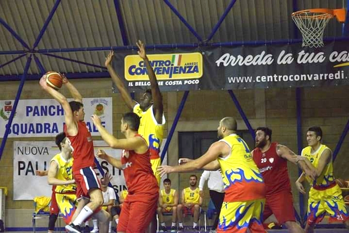 Derby tra Nuova Pallacanestro Messina Cocuzza e Svincolati Milazzo