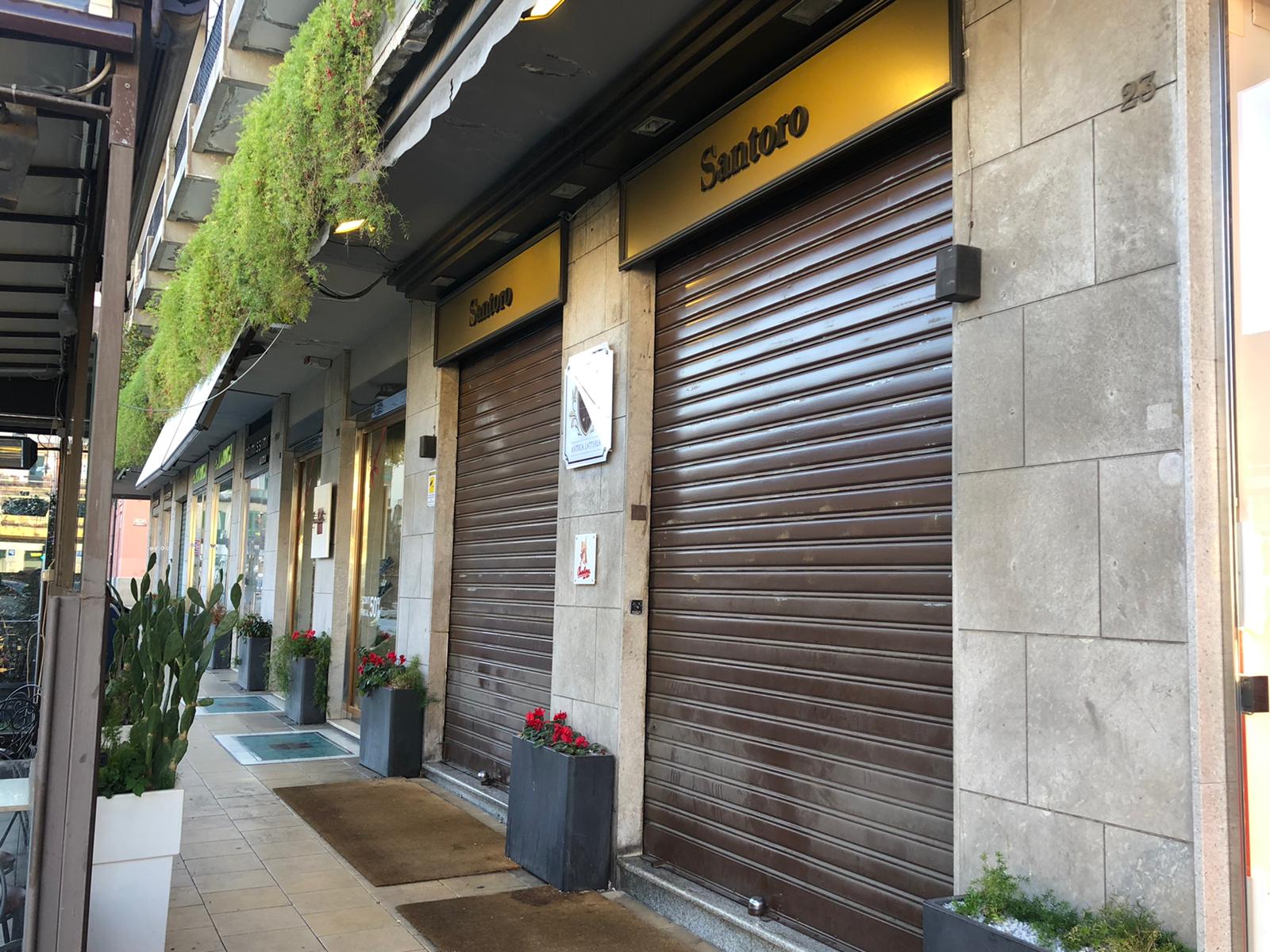 Coronavirus, chiude temporaneamente lo storico ritrovo Santoro