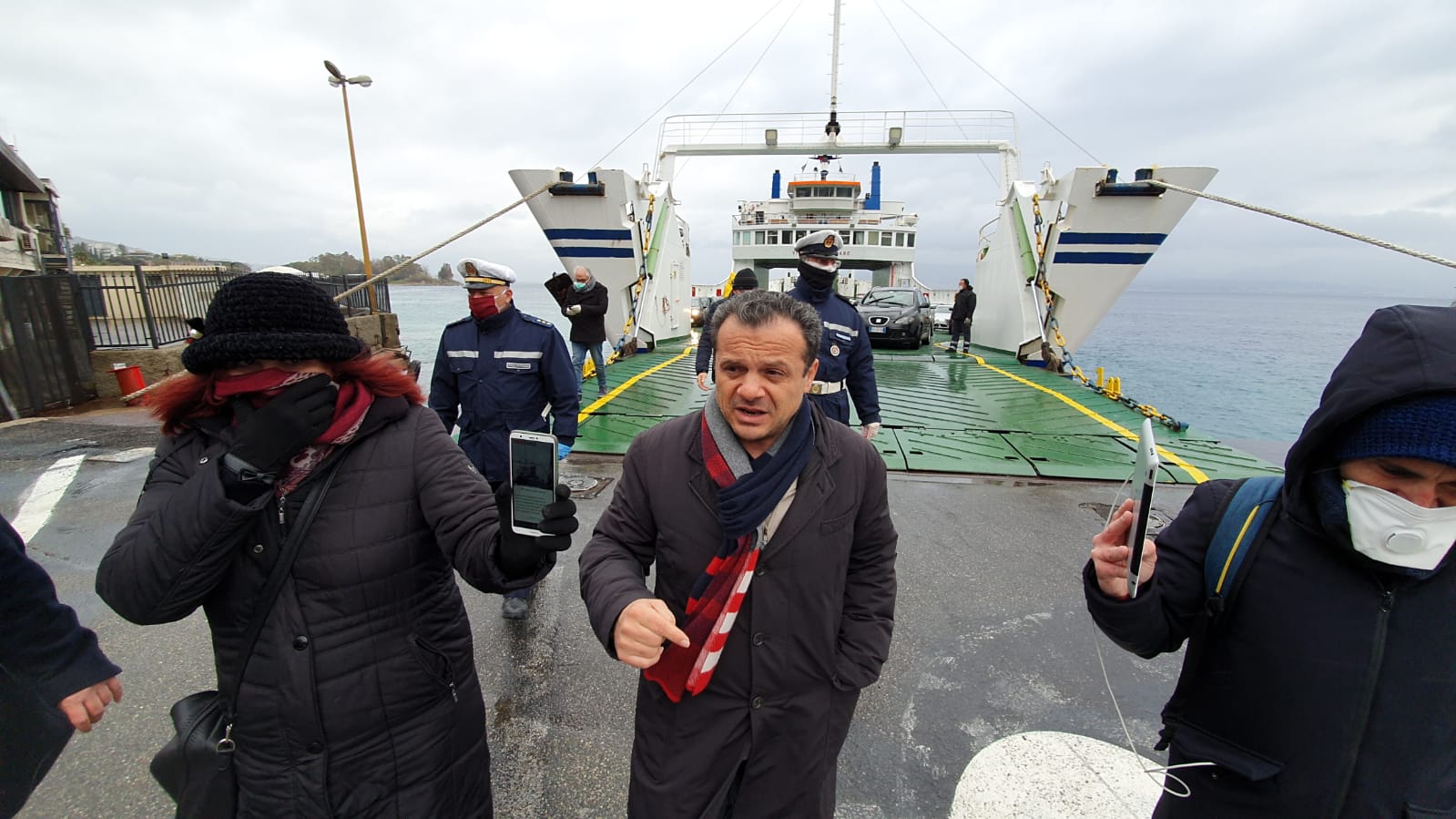 Trasporti Stretto, nuovo "blitz" del sindaco De Luca